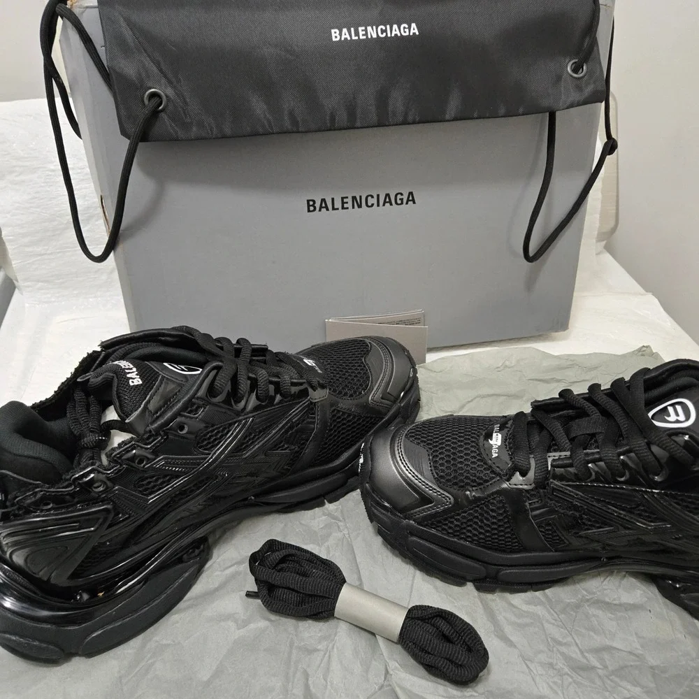 Balenciaga Runner Monocolor Kith Black Sneakers 677402 W3RA1 1000 Size 43
